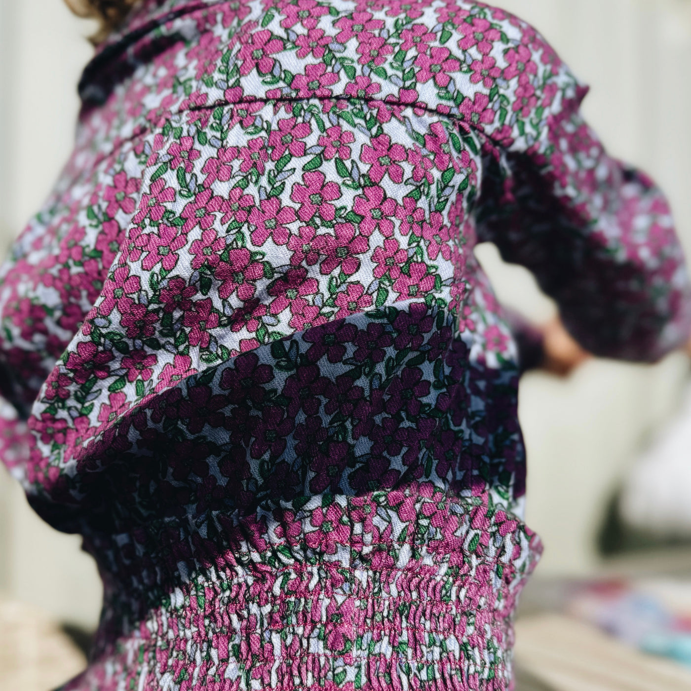 Peter pan collar blouse magenta flowers